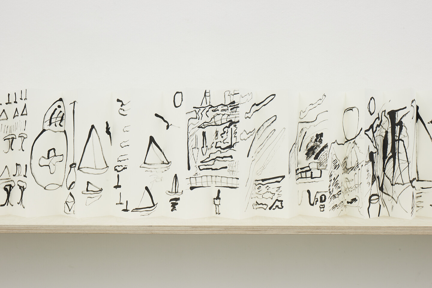 Etel Adnan, Erquy, La Baie, 2021, Felt pen on paper, 30 pages &agrave; 28,7 x 8,9 cm