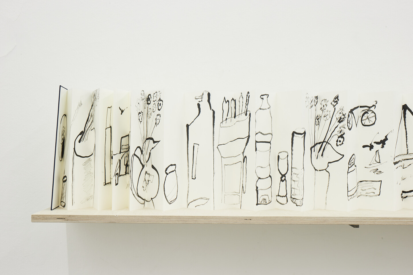 Etel Adnan, Erquy, La Baie, 2021, Felt pen on paper, 30 pages &agrave; 28,7 x 8,9 cm