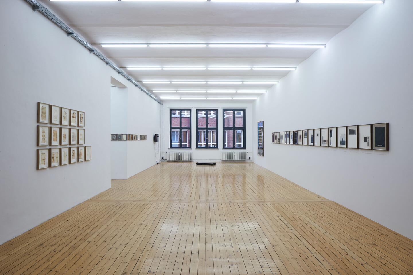 Rabih Mrou&eacute;, My life always comes back to me like a lame dog, Exhibition view, 2023