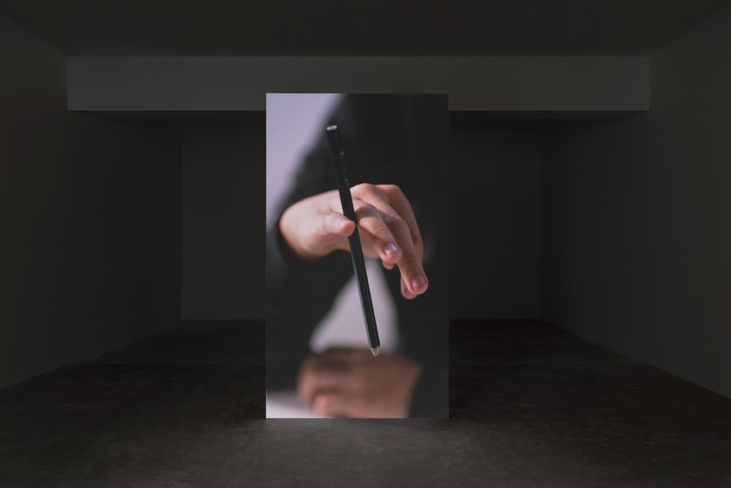 Tarik Kiswanson, The Fall, 2020, film, Edition 5+2AP, 9'42", Exhibition view Sfeir-Semler Gallery Beirut 2022