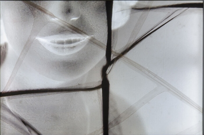 Akram Zaatari, Sculpting with Time, 2017, Blacklit UV print on cloth, 100 x 50 x 10 cm, Edition 7+2 AP